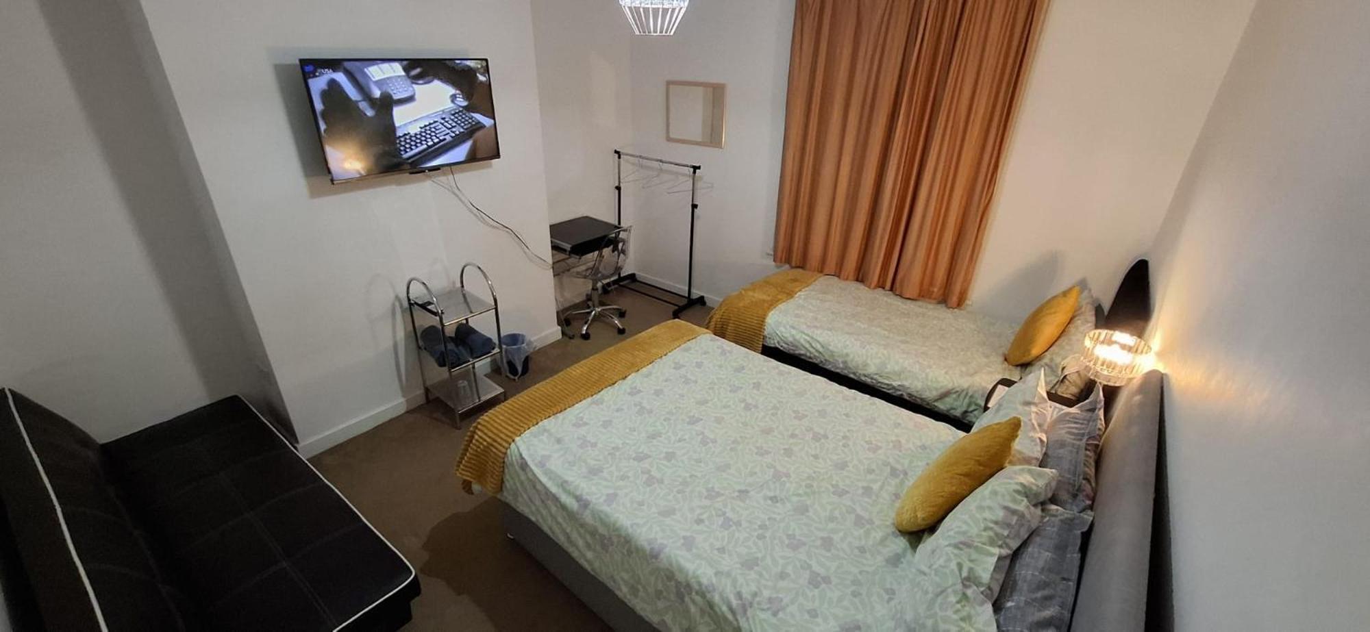 Plymouth Airbnb ภายนอก รูปภาพ